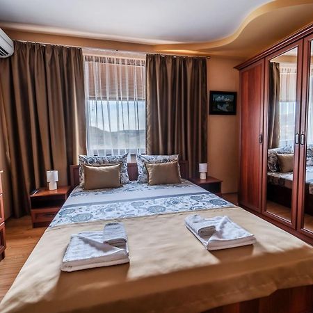 Апартамент Грация Veliko Turnovo Bagian luar foto